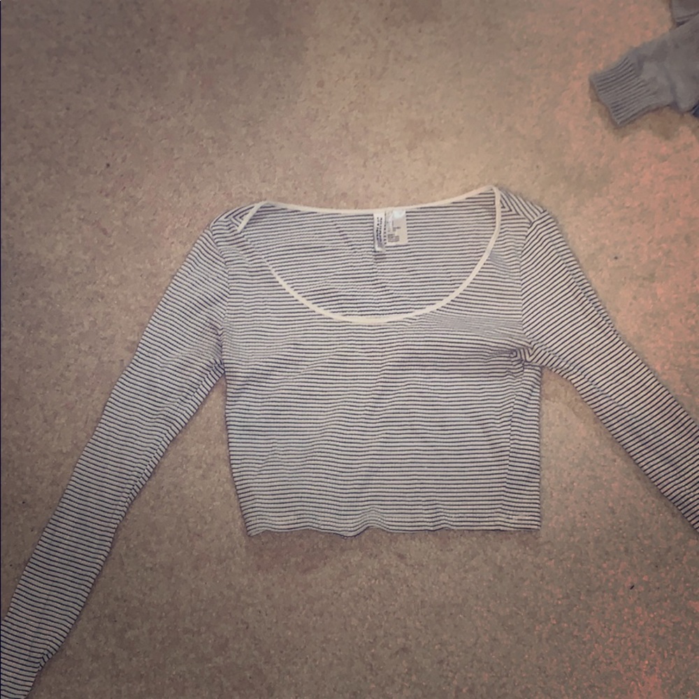 Striped long sleeve crop top